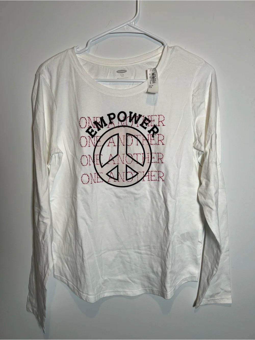 🎉5/$25 Girl’s Old Navy “Empower One Another” Peace Long Sleeve Tee